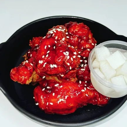 มาม่าเกาหลีห่อไข่ ไก่ทอด ทะเลดอง ฮอตทูฮอต HOT TWO HOT