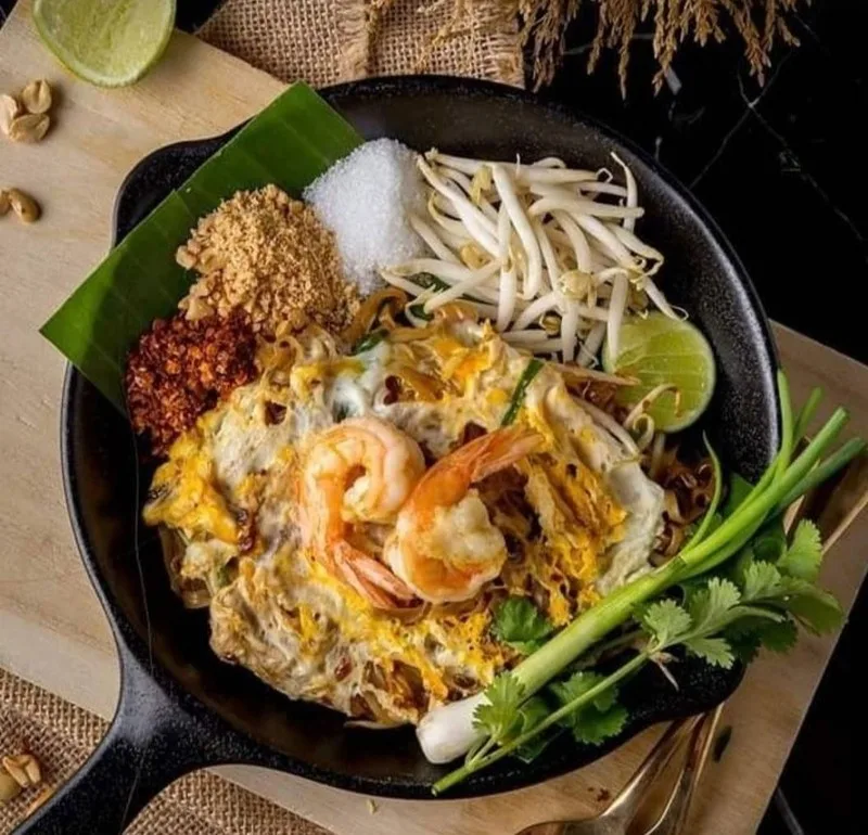 ผัดไทสูตรป้าแหม่ม ชิงแชมป์ เรือนไทยธัญญ์รวี