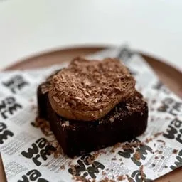 Dark and Rum cake