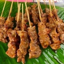 หมูปิ้งเตาถ่านเคหะธานี4 by ยิ้ม