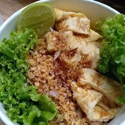 หมี่คลุก-หมี่ไก่ฉีก(ซอยเฉลิมพระเกียรติฯ 28-30)
