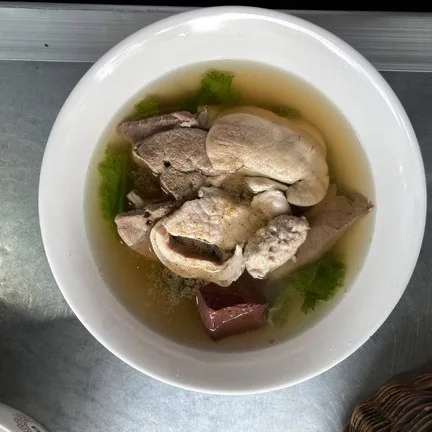 เกาเหลาเลือดหมู
