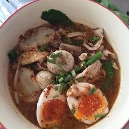 ก๋วยเตี๋ยวต้มยำพันรี