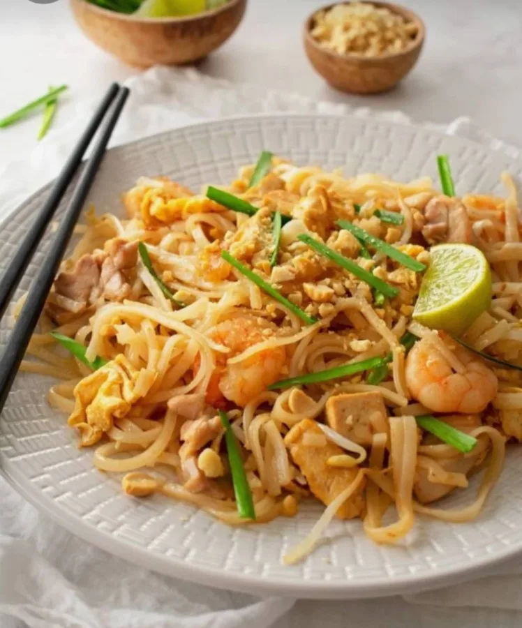 ผัดไทสูตรป้าแหม่ม ชิงแชมป์ เรือนไทยธัญญ์รวี