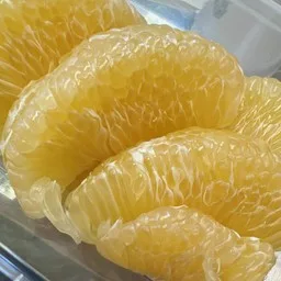 ส้มโอพันธุ์ ขาวใหญ่ อัมพวาแท้