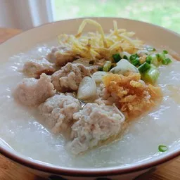 ครัวบ้านผิง โจ๊กหมู & ไข่กระทะ