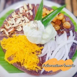 ข้าวคลุกน้ำพริก&ขนม