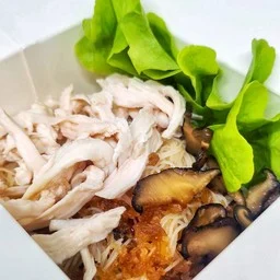 Yummy หมี่ไก่ฉีก Yummy Chicken Noodle อาหารเจ