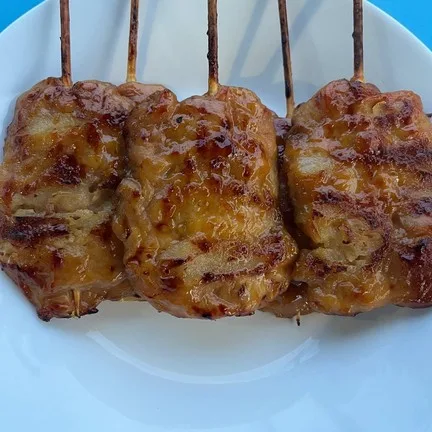 น้อง ดรีมหมูปิ้ง