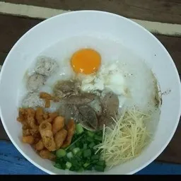 โจ๊กตลาดเก่าสามแยกไฟฉาย