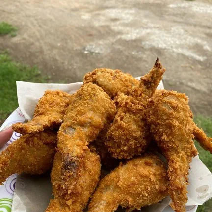 ขอทอดเถอะ เส้นหมี่ไก่ฉีก ปีกไก่ยัดไส้