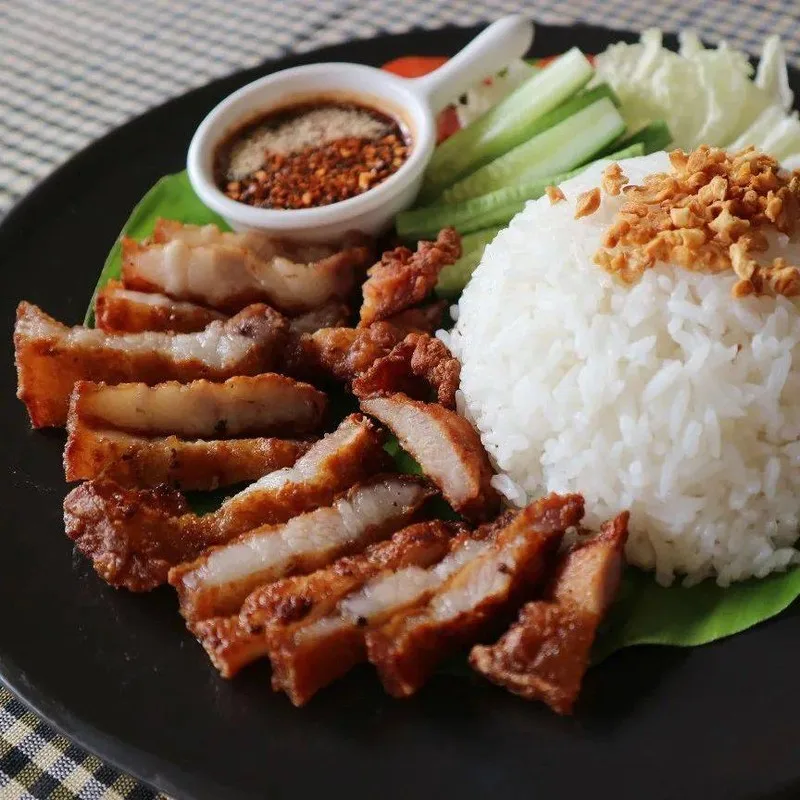 ข้าวหมูกะเพราจัดจ้าน??