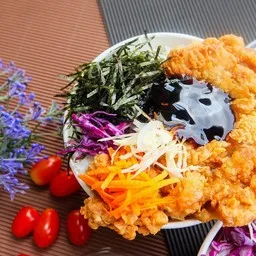 Ai ไก่ ข้าวไก่กรอบ
