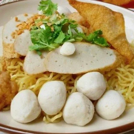 ข้าว & ก๋วยเตี๋ยวร้อยล้าน (จรัญ 35)