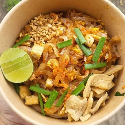 ผัดไทสูตรป้าแหม่ม ชิงแชมป์ เรือนไทยธัญญ์รวี
