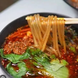 เช้าเส้น เย็นหมูกระทะ