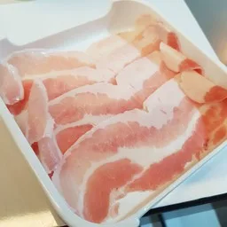 ตัวต่น ชาบู ชาบู