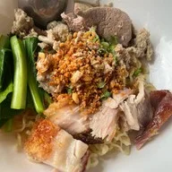 ข้าวต้มแห้งหมูรวมเพิ่มไข่ออนเซน