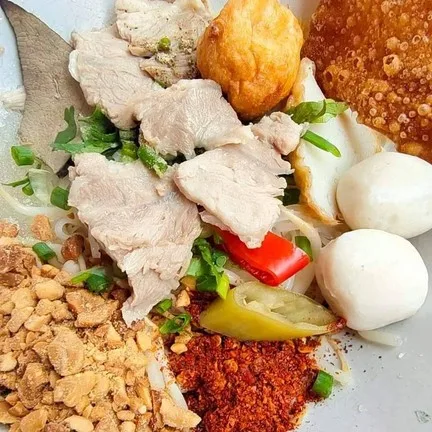 แห้งต้มยำ สุดแซ่บ