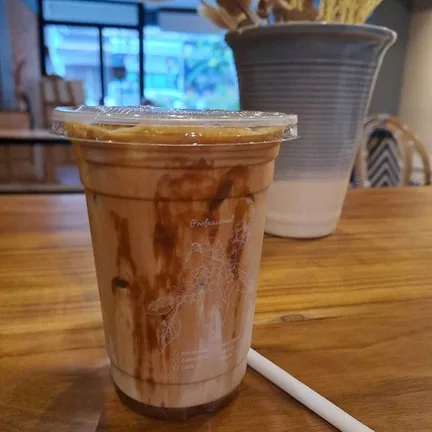 CHIDKRUNG CAFE (ชิดกรุง คาเฟ่)