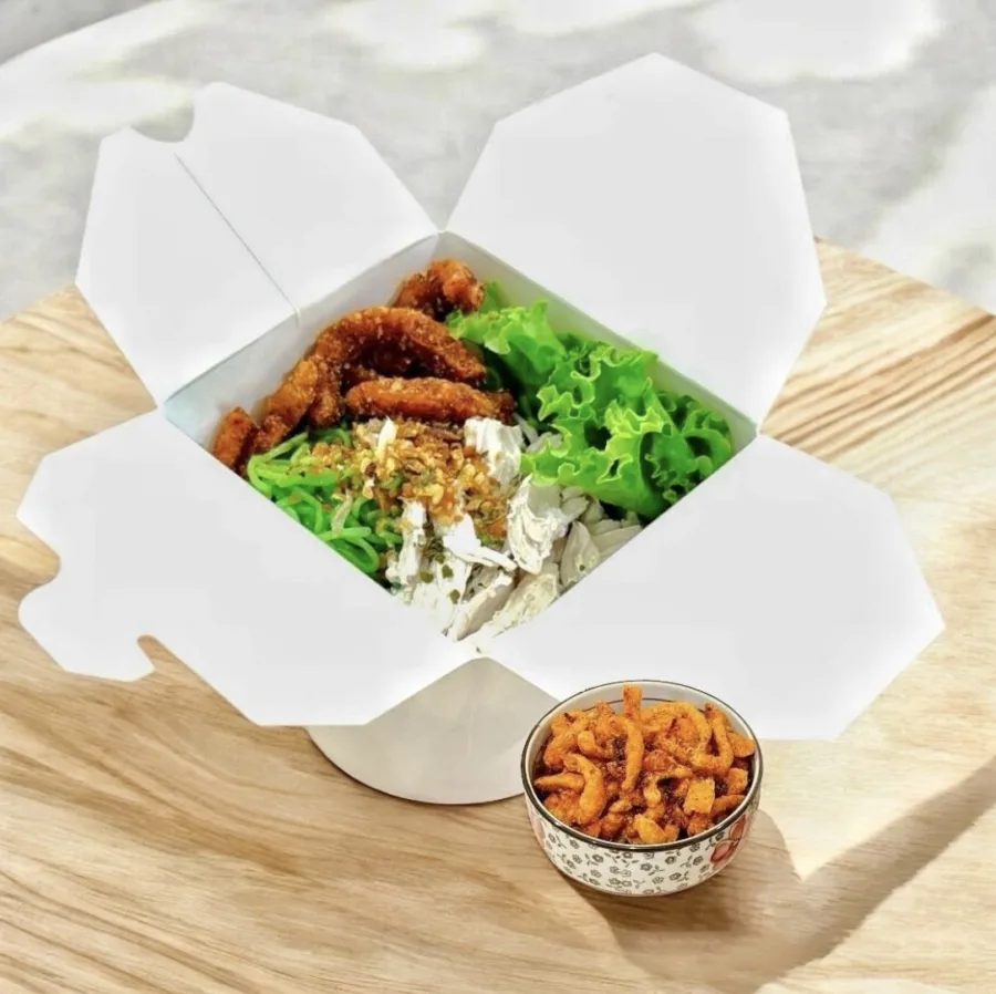 ชอบเส้น – หมี่ไก่ฉีก น้ำพริกหมูกระจก