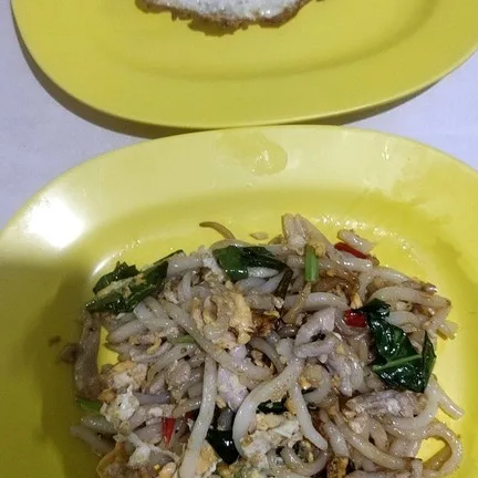 ก๋วยเตี๋ยวบางรัก อาหารตามสั่ง