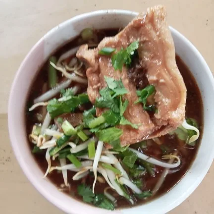 เปิดพุงก๋วยเตี๋ยวหมูน้ำตก(พริกผัดเผ็ดเเซบ)