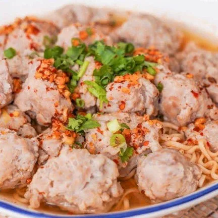 ข้าว & ก๋วยเตี๋ยวร้อยล้าน (จรัญ 35)