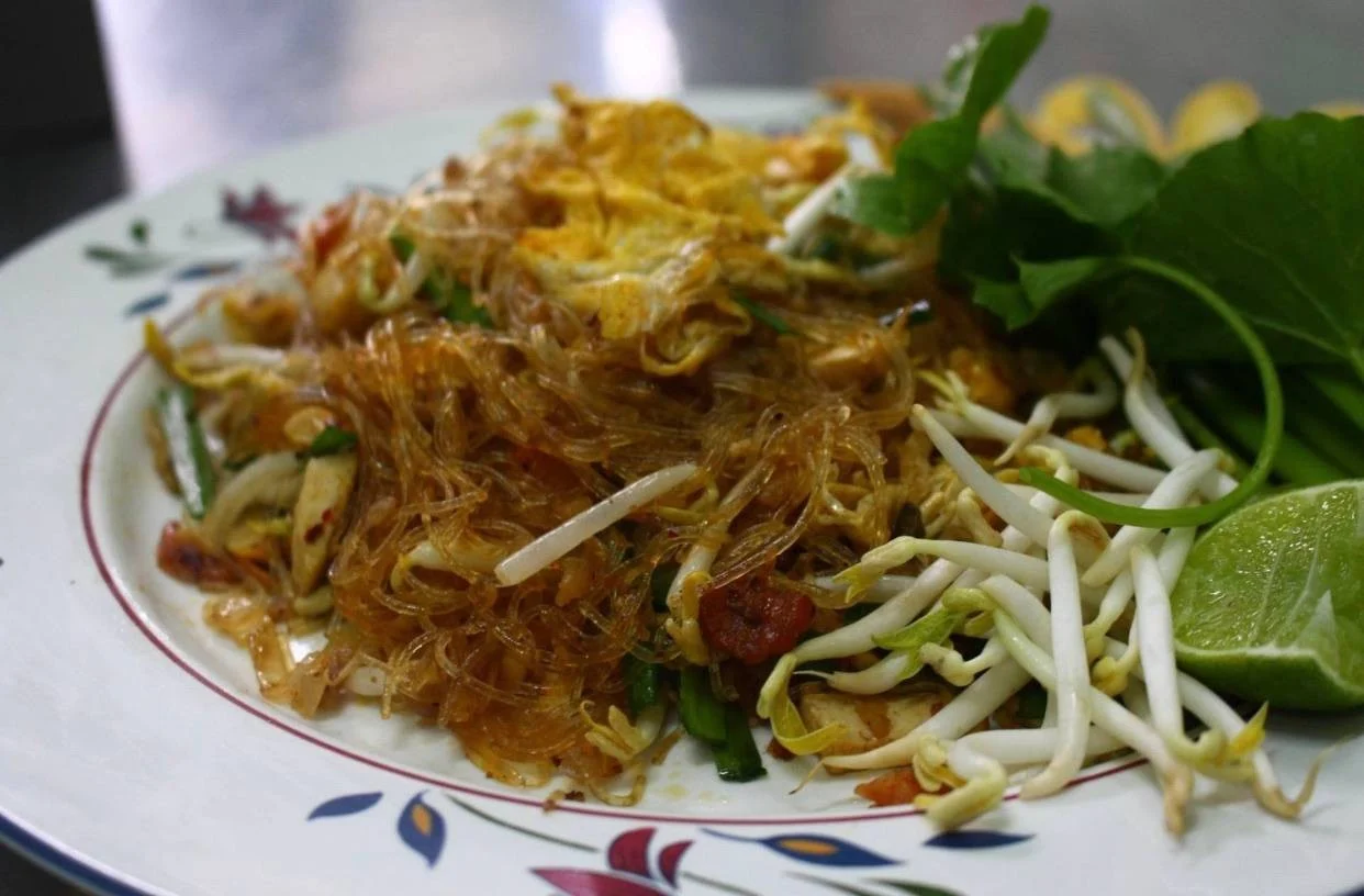 ข้าวไข่เจียวทรงเครื่อง ปากซอยวัดมณฑป