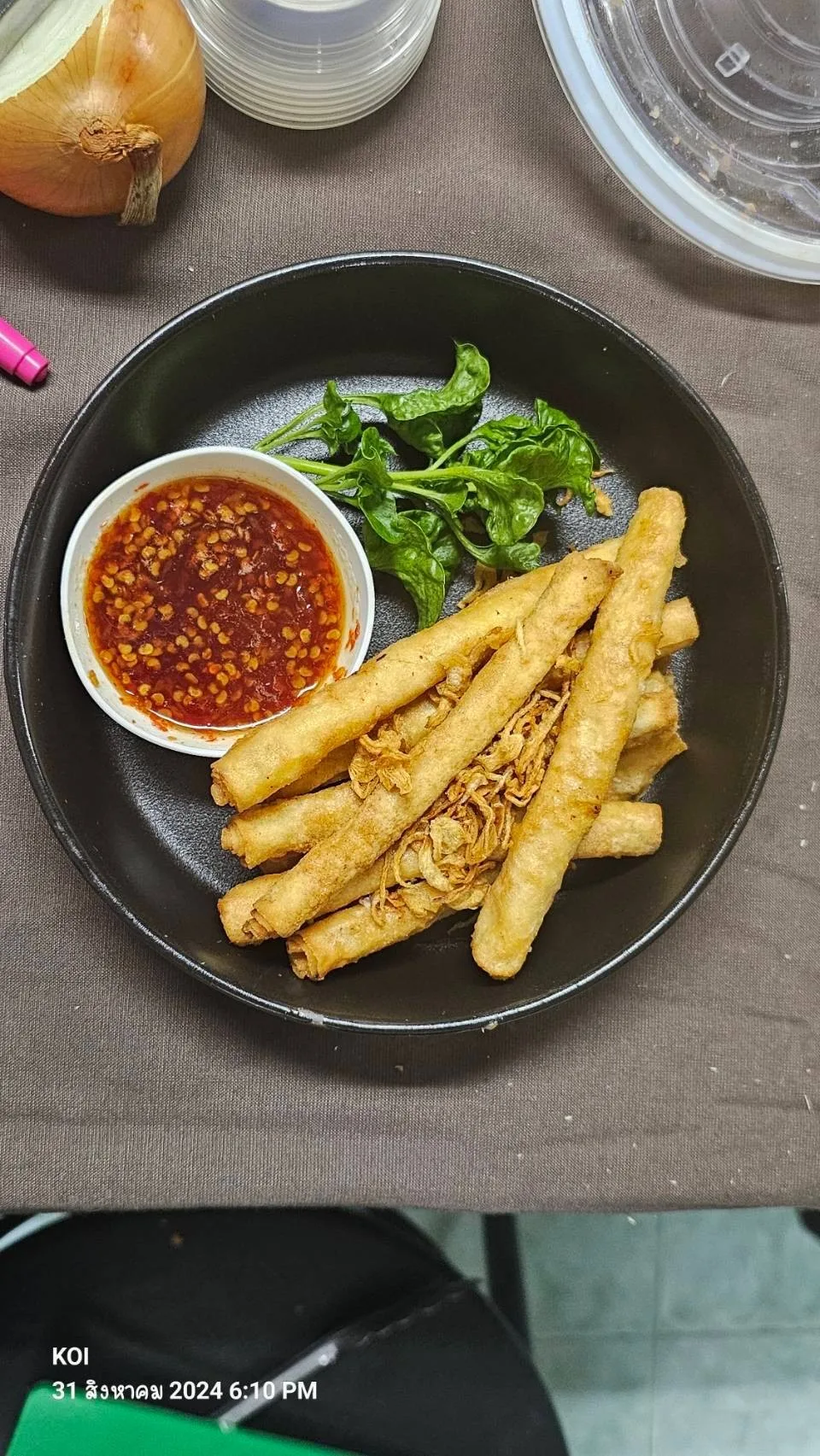 แหนมเนืองบ้านก้อยตลาดสามย่านเจ้าแรก