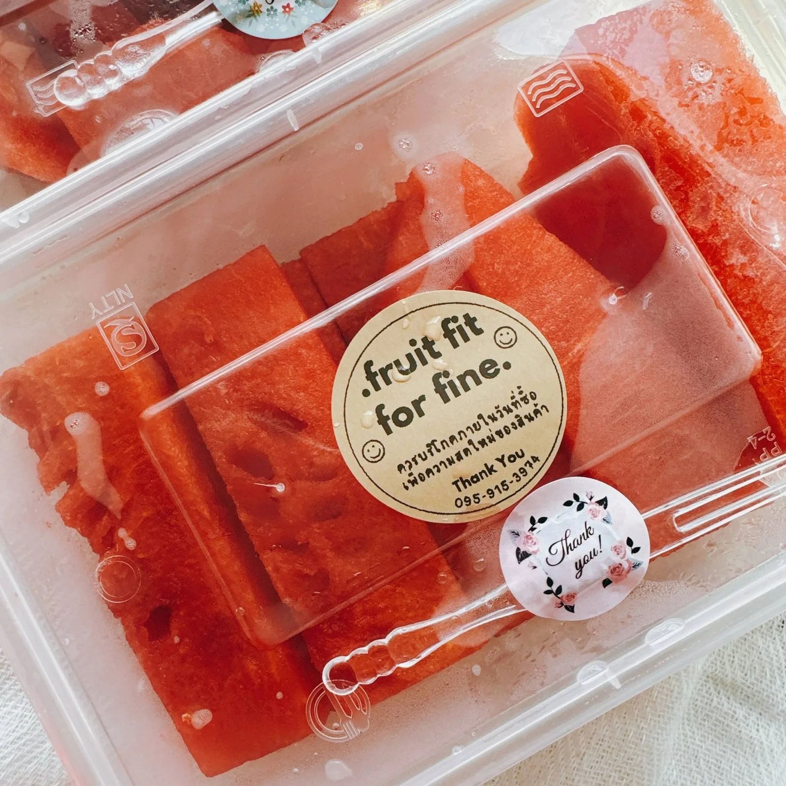 Fruit fit for fine ผลไม้สด  ? น้ำผลไม้ปั่น ?เฉาก๊วย? น้ำปลาหวาน