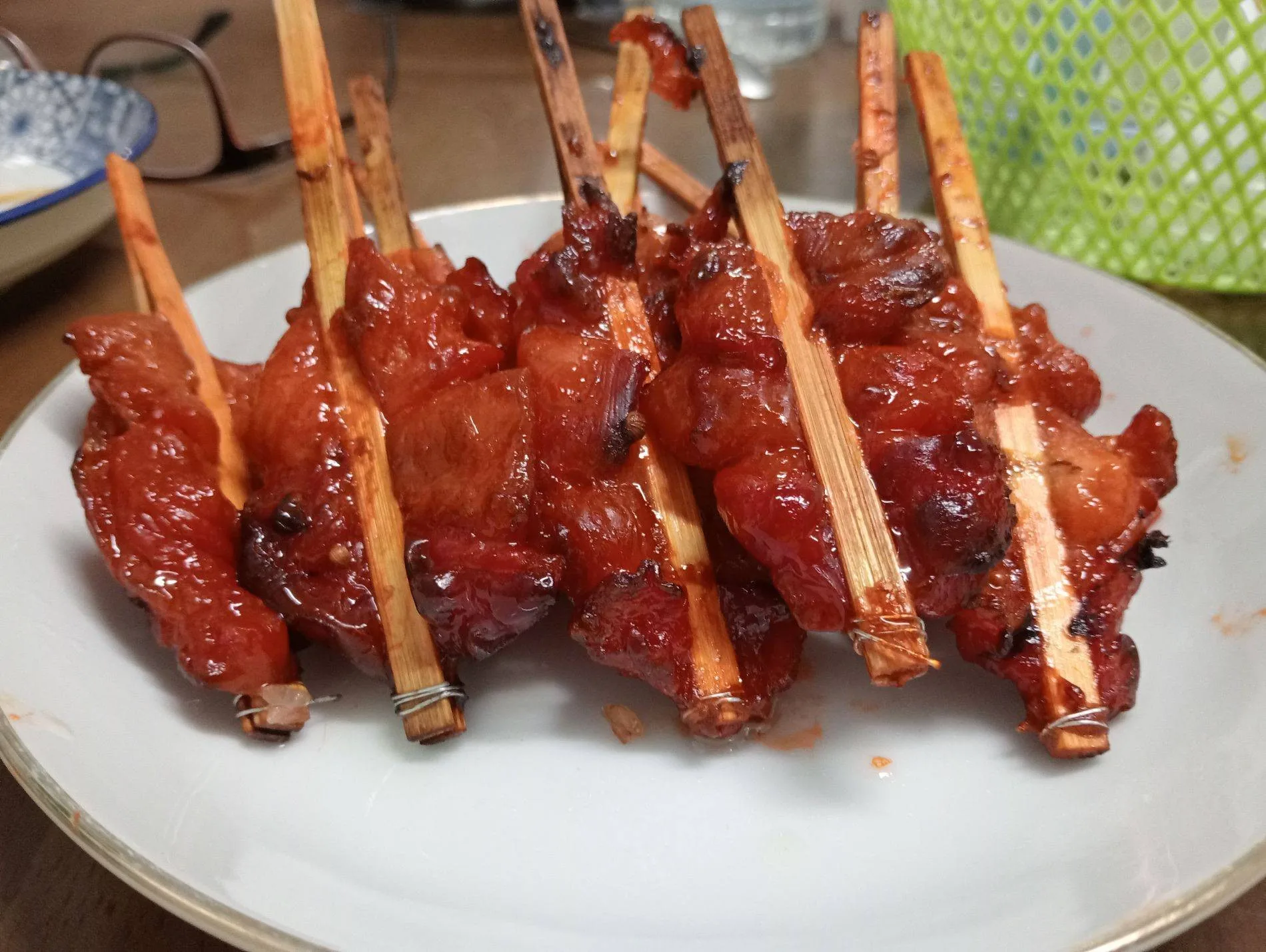 หมูย่างขนมปัง