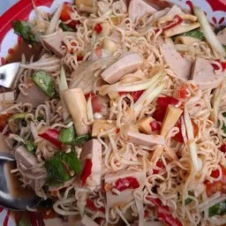 แซ่บระเบิด น้องแทนคุณ