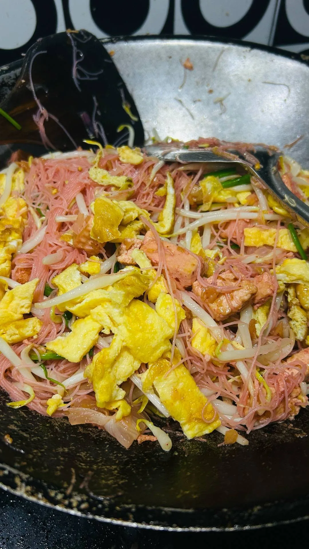 ร้านข้าวมีพุง