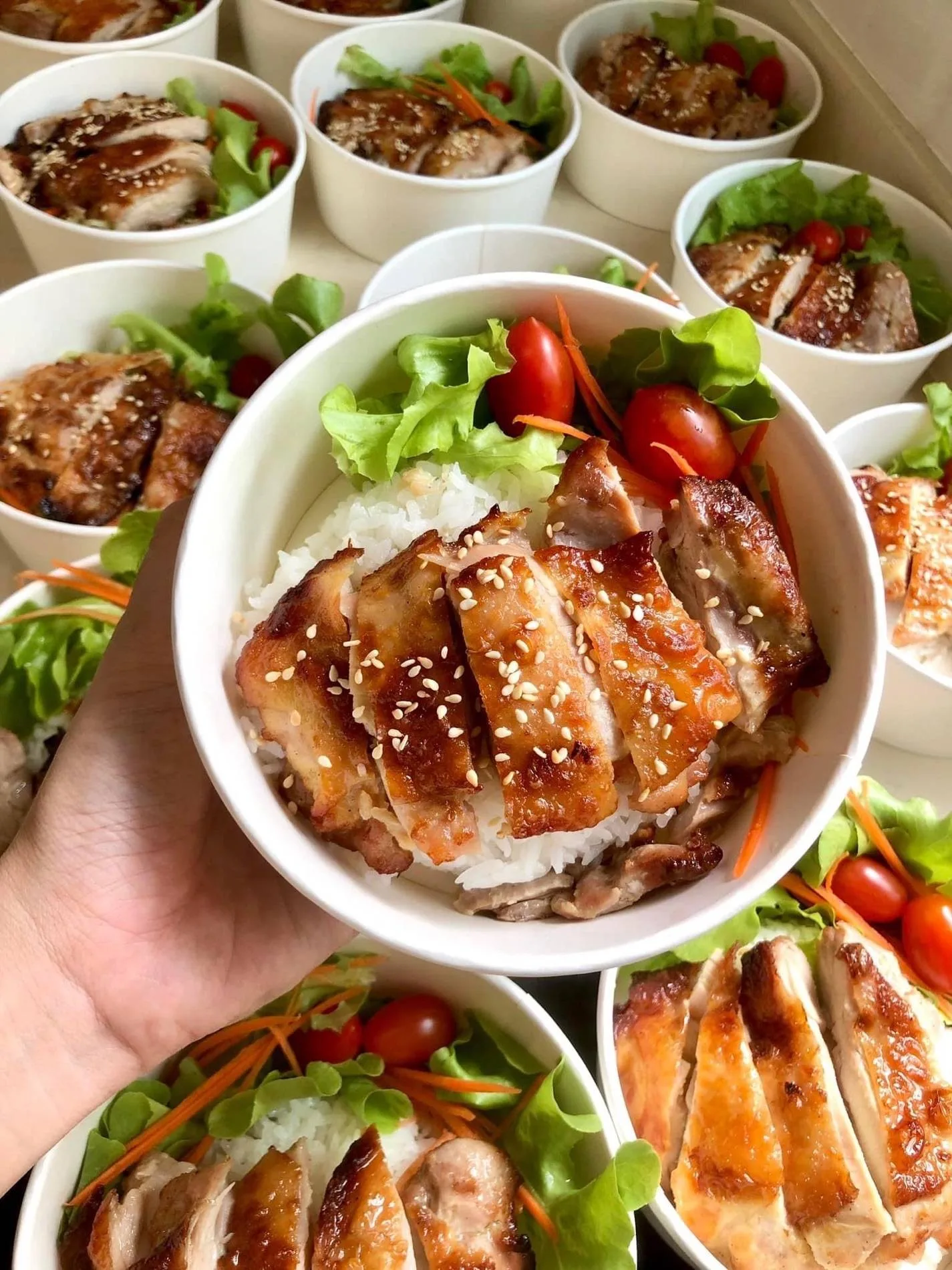 ข้าวไก่ซูวีต้มน้ำปลา คุณเบญจา