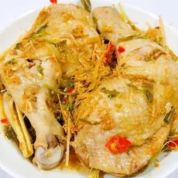 น้ำเงี้ยว ข้าวซอย byอาณาจักรล้านนา