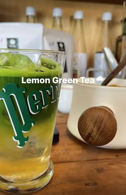Ice lemon green tea