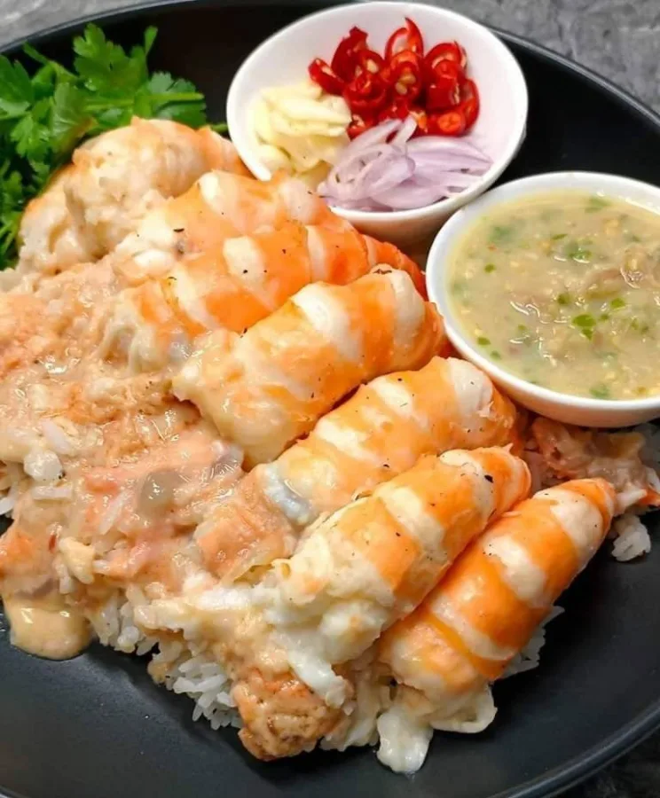 กุ้งแกะ Behind the wall (หลังกำแพง)