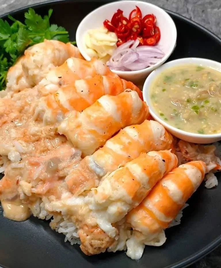 กุ้งแกะ Behind the wall (หลังกำแพง)