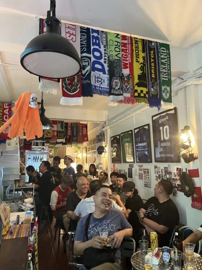 FOX IN THE BOX : SPORT BAR SATHON
