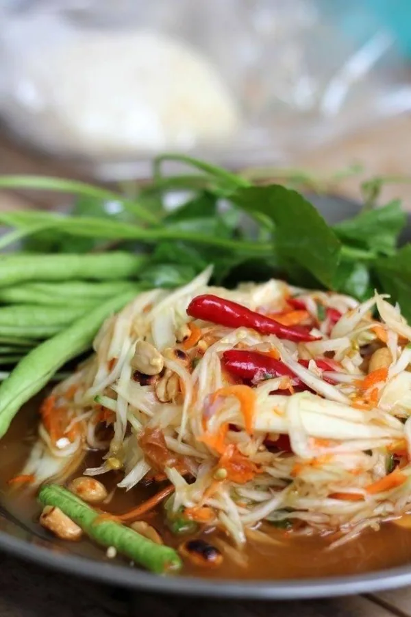 มานี่มีแซ่บ ME ZAP ส้มตำ ยำ กะเพราพริกแห้งไข่ข้น  ร่มเกล้า ร้านใหม่