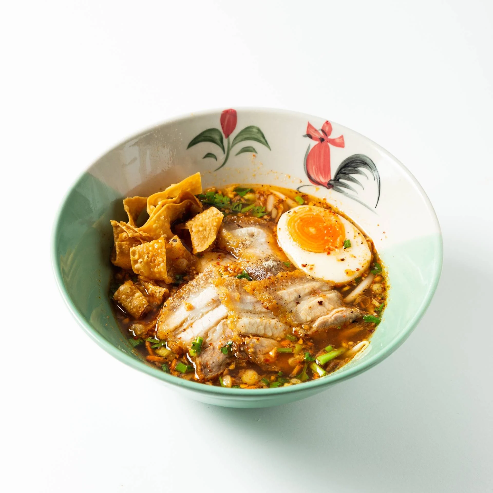 ก๋วยเตี๋ยวต้มยำหมูกรอบ