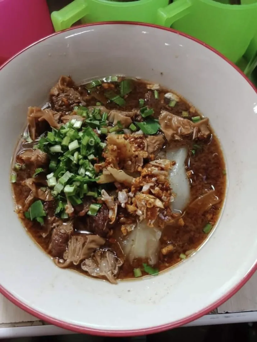 ก๋วยเตี๋ยวหมูน้ำตกลานบุญ สาขา2
