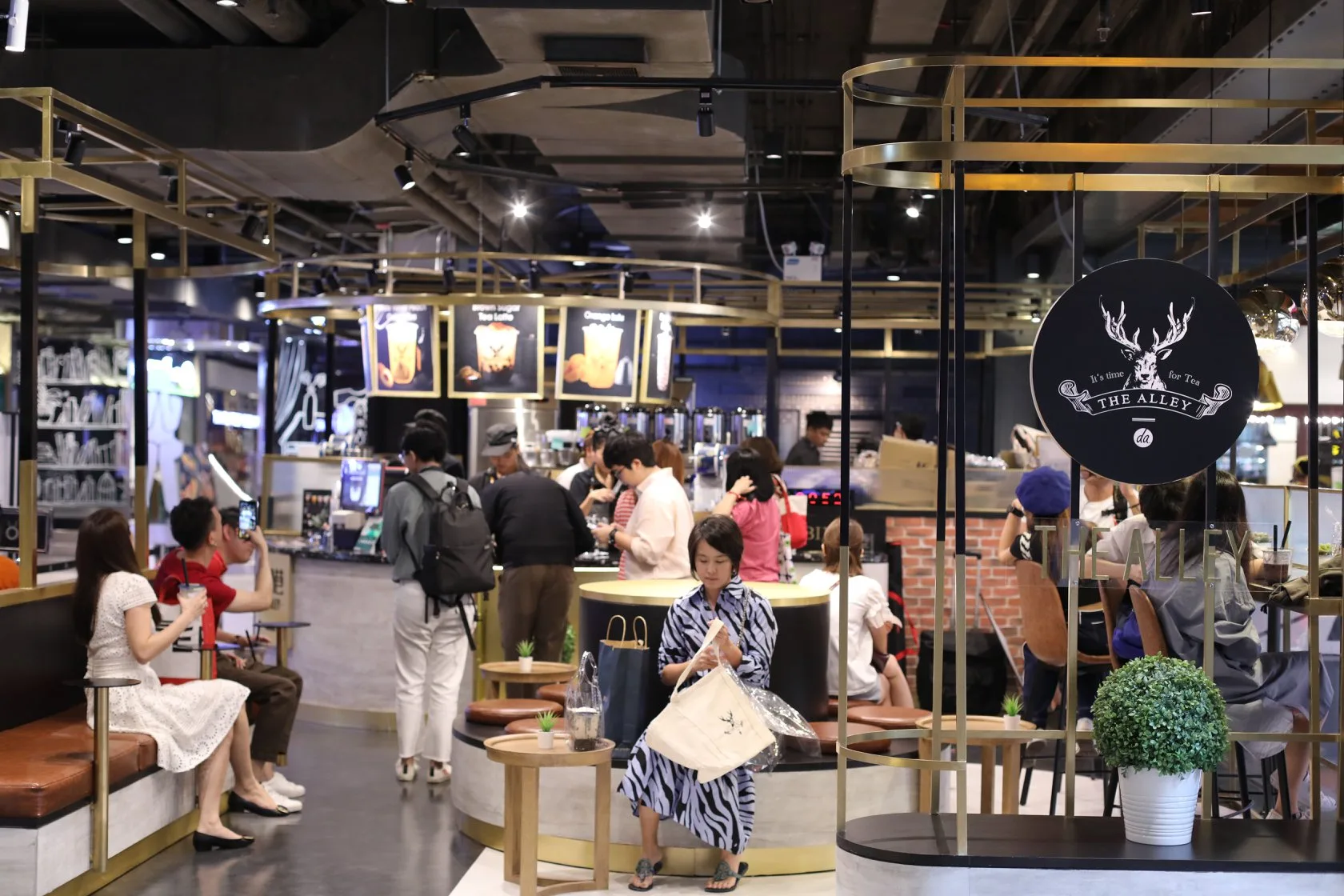 The Alley (ดิ แอร์ลี่) @Siam Center