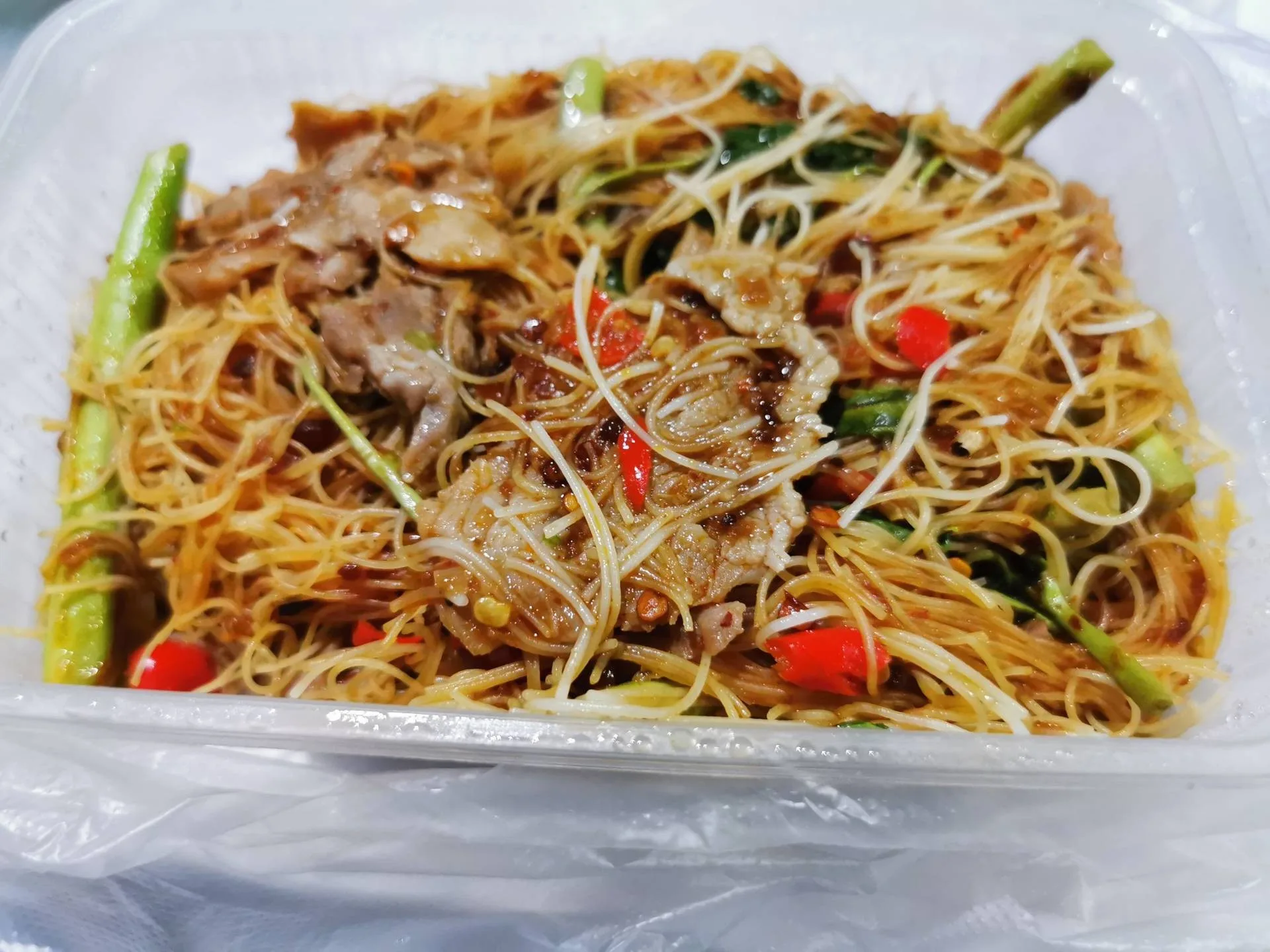 ฉอเล้ง​ หมี่กระเฉดตลาดพลู (Siam Paragon)