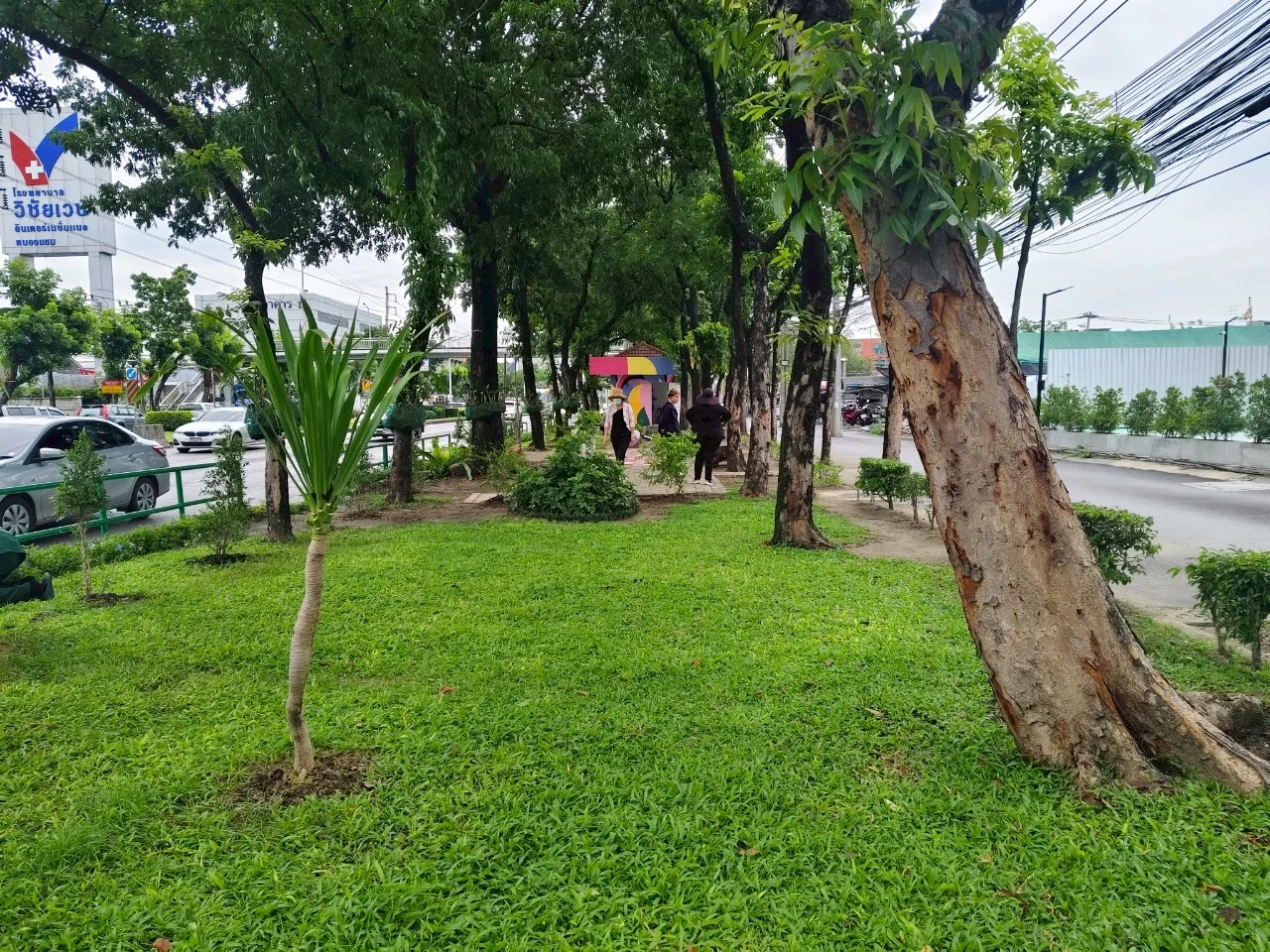 สวนเพชร 77